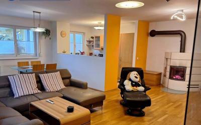 CHARMANTE EIGENTUMSWOHNUNG  MIT GARTEN IN TOP LAGE