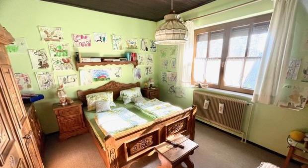 Verkauft - Gepflegtes Einfamilienhaus in absoluter Grünruhelage von Berndorf