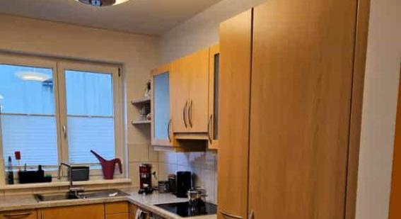 CHARMANTE EIGENTUMSWOHNUNG  MIT GARTEN IN TOP LAGE