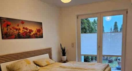 CHARMANTE EIGENTUMSWOHNUNG  MIT GARTEN IN TOP LAGE