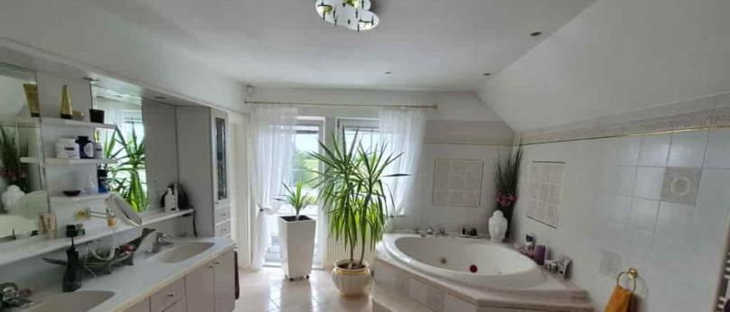 IHRE PRIVATE WELLNESSOASE - EXKLUSIVES EINFAMILIENHAUS MIT POOL IN TRUMAU